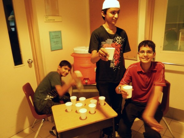 cup of water for break fast station manned by youth islamic foundation of toronto nugget mosque sunday july 29 2012