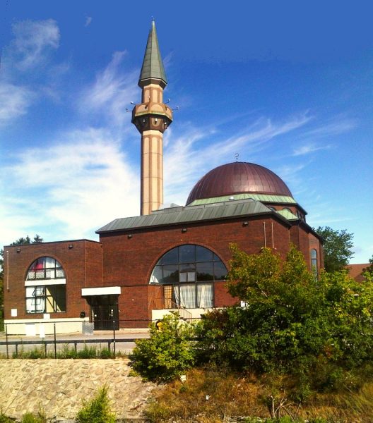 03 - Ottawa Main Mosque, Beside OCTranspo BRT Transitway, Jumah Friday August 2 2013