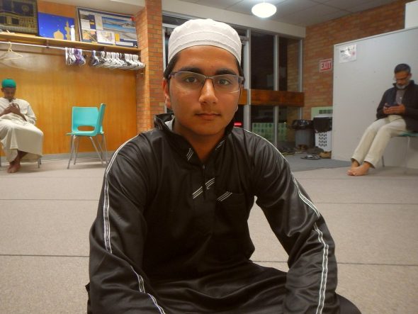 01 - Labbaik - 15 year old Taraweeh Prayer Leader - Islamic Association of Saskatchewan, Regina - Thursday June 23 2016